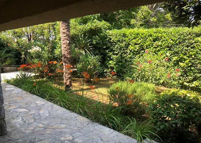 度假居 Lily-just Steps From The Sea *